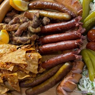 სოსისების ასორტი