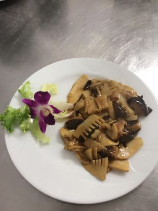 171 Funghi e bambù cinese 炒双冬