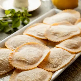 Ravioli Zucca e Amaretto (1Kg)