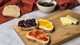 Pain Grillé Beurre Confiture