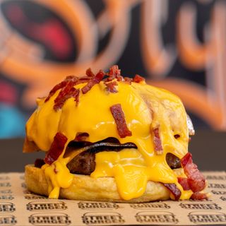 Burger Volcán Del Teide Con Papas