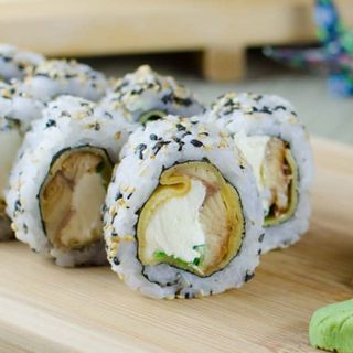 Uramaki Eel Roll