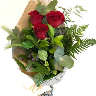 3 rosas rojas premium