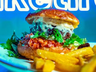 BURGER TIBURON