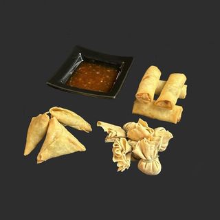 Chicken mix spring rolls