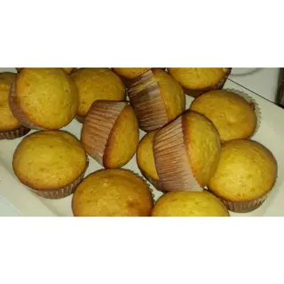 Small queen cake