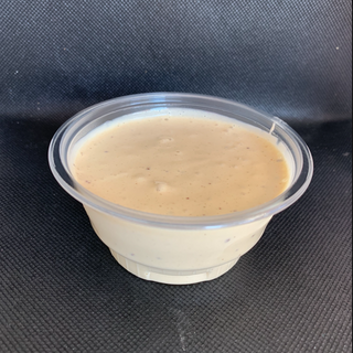 Mousse de chocolate blanco con virutas de chocalate