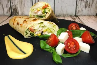 Pileća tortilja sa svježim povrćem