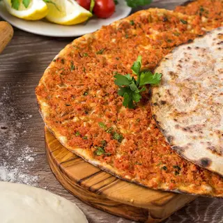 Pizza De Salami