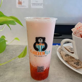 super latte fragola（草莓奶露）