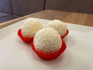 Кокосова цукерка