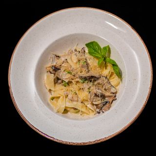 Фетучіні з індичкою та грибами Шіїтаке (280г)