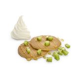 Tortitas con helado de yogur natural o nata montada