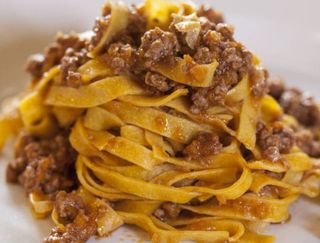 Tagliatelle al ragù alla bolognese