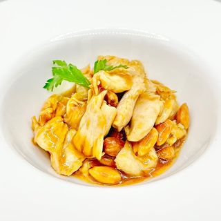Pollo con Mandorle