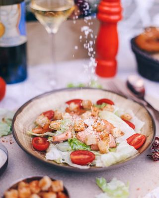 Салат "Цезарь" с сёмгой