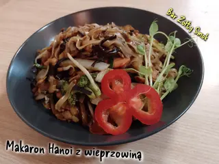 Makaron hanoi z wieprzowiną