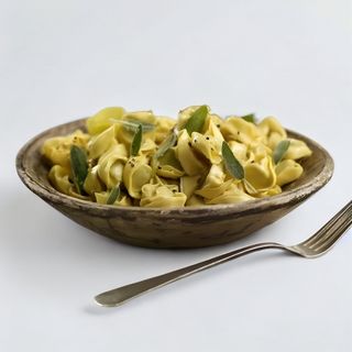 Tortellini mantequilla y salvia