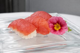 Ніґірі з тунцем (100г)