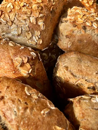 Sprouted Seeds Bun