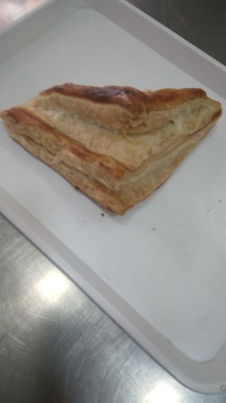 Rustico con ricotta e salumi