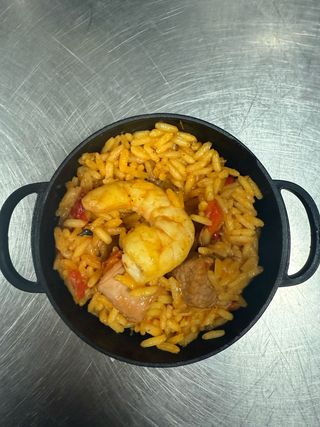 Paella mixta