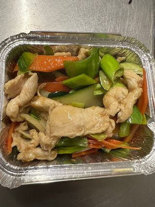 Pollo con verdure 蔬菜鸡肉