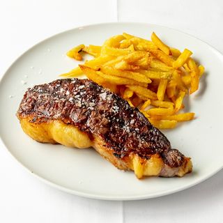 Lomo bajo de vaca madurada a la escama de sal