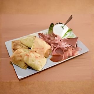 Zonzelle, prosciutto crudo, stracchino
