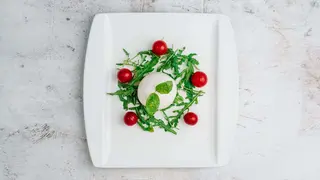 Burata sa chery paradajzom