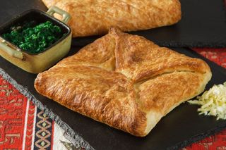 Chaczapuri Szpinak i Ser