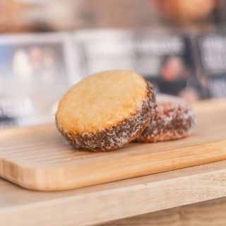 Alfajor Artesanal de Coco y Dulce de Leche (1 Ud.)