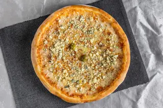 Quattro Formaggi pizza  22cm