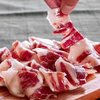 Jamón Ibérico Con Pan De Cristal