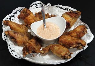 შემწვარი ქათმის ფრთები ნივრის არომატით, F14