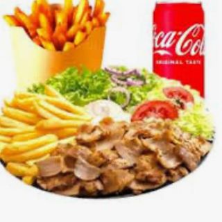 Menu piatto kebab patate e bibita