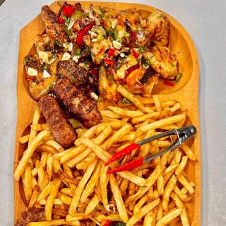 Menú La Brasa plato combinado grande