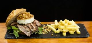 Hamburguesa Tzitzen Itza