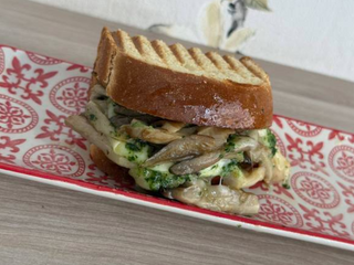 Brioche de setas y queso