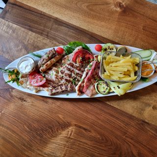 Miješano meso za 2 osobe 1kg