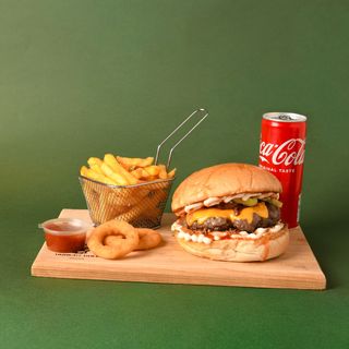 Mexico burger, pomfrit i Coca-Cola