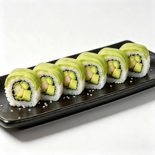 Uramaki sa avokadom 8 komada 牛油果反卷（8个)