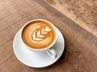 Cafea boabe lunga cu lapte