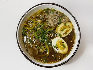 Хонг Вуа (Тайський рамен) (530g)