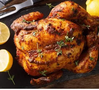 1/2 Pollo a l´ast con patatas asadas y  alioli