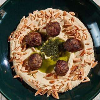 Kafta hummus cream