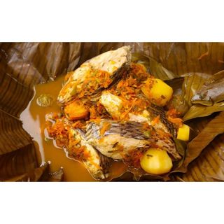 Local Food + Luwombo (Pasted Fish)