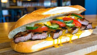 Sandwich ceafă porc