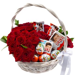 კალათის კომპოზოცია  წითელი ვარდებით (10ც) და ტკბილეულით