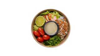 Sałatka z łososiem pieczonym 290g